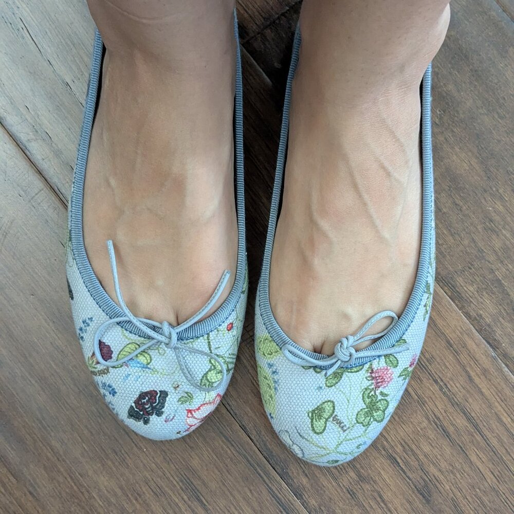 Gucci Canvas Floral Print Ballet Flats